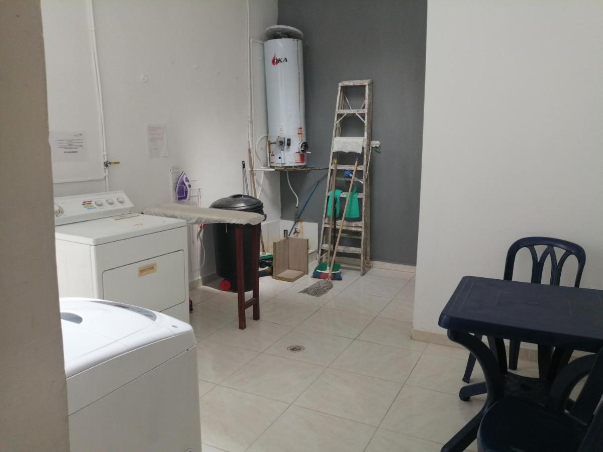 Hostal Komfort เมเดยิน ภายนอก รูปภาพ