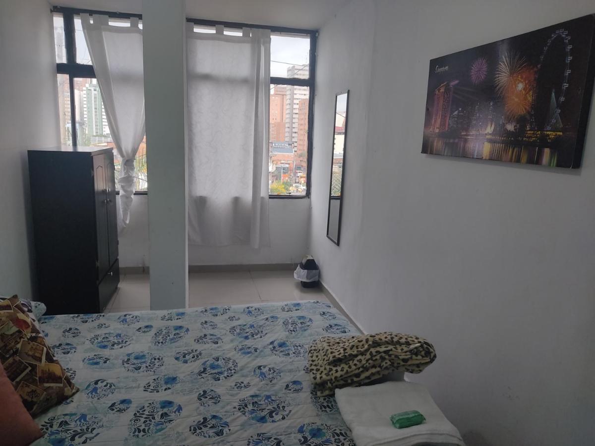 Hostal Komfort เมเดยิน ภายนอก รูปภาพ