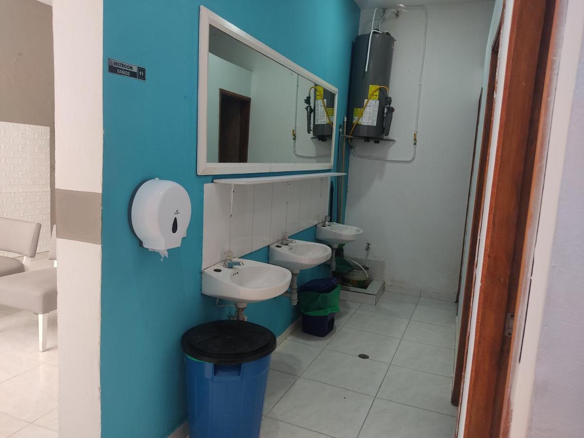 Hostal Komfort เมเดยิน ภายนอก รูปภาพ